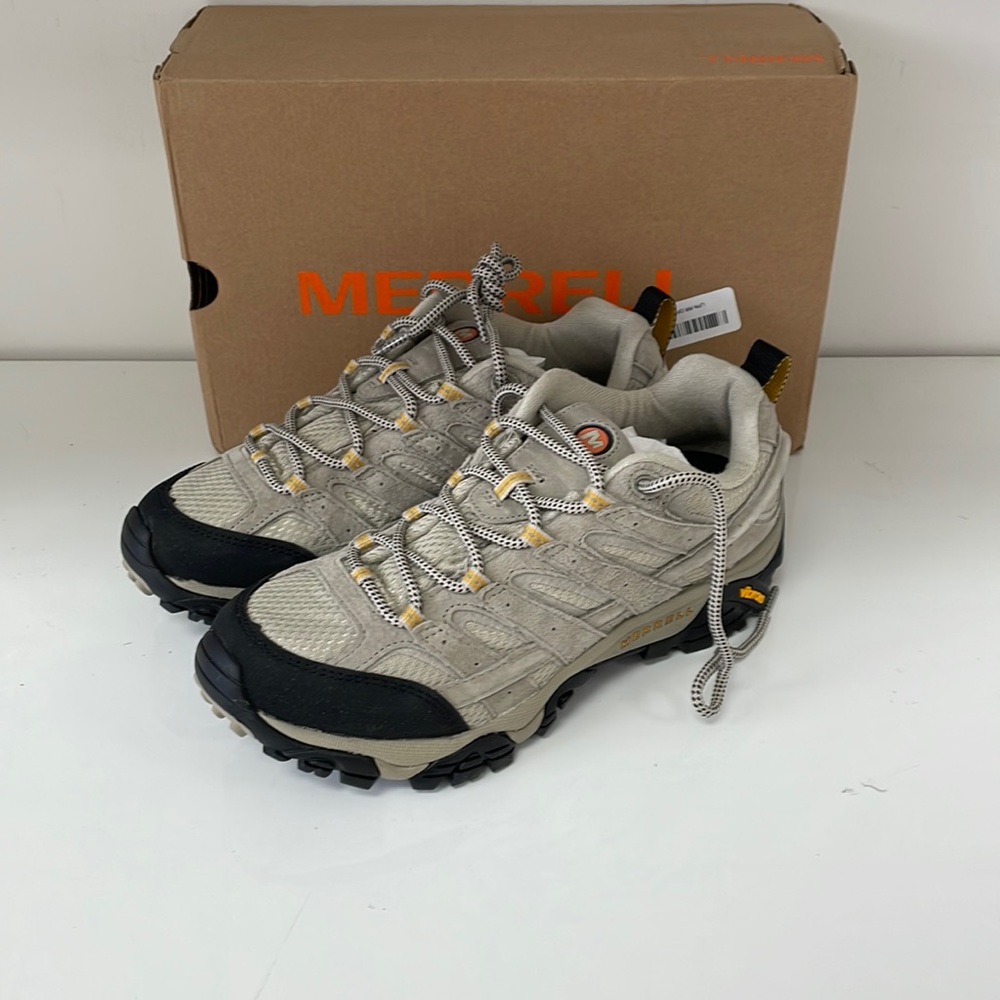 Merrell Women’s Moab 2 Vent Hiking Shoes